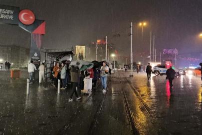 İstanbul’da sağanak yağış başladı