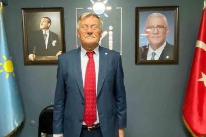 İYİ Parti Alaşehir’de Başkan Ulutaş güven tazeledi