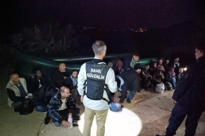 İzmir açıklarında 33 düzensiz göçmen kurtarıldı, 50 göçmen yakalandı