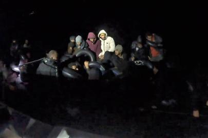 İzmir açıklarında 43 düzensiz göçmen kurtarıldı