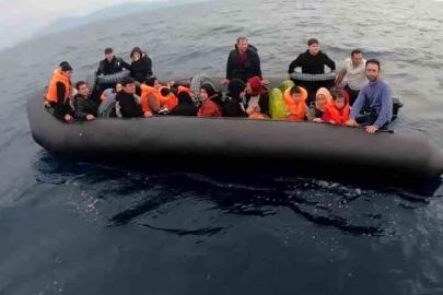 İzmir açıklarında 52 düzensiz göçmen yakalandı