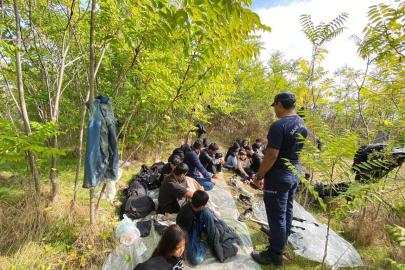 İzmir açıklarında 66 düzensiz göçmen yakalandı, 29 göçmen kurtarıldı