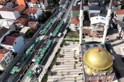 İzmit Başaran Camii meydanı yenilendi