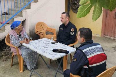 Jandarmadan şehit annesine vefa