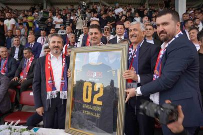 Kahta 02 Spor Kulübü’nden Başkan Hallaç’a "Onursal Başkanlık" unvanı