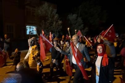 Karabiga’da 29 Ekim Cumhuriyet Yürüyüşü Coşkusu