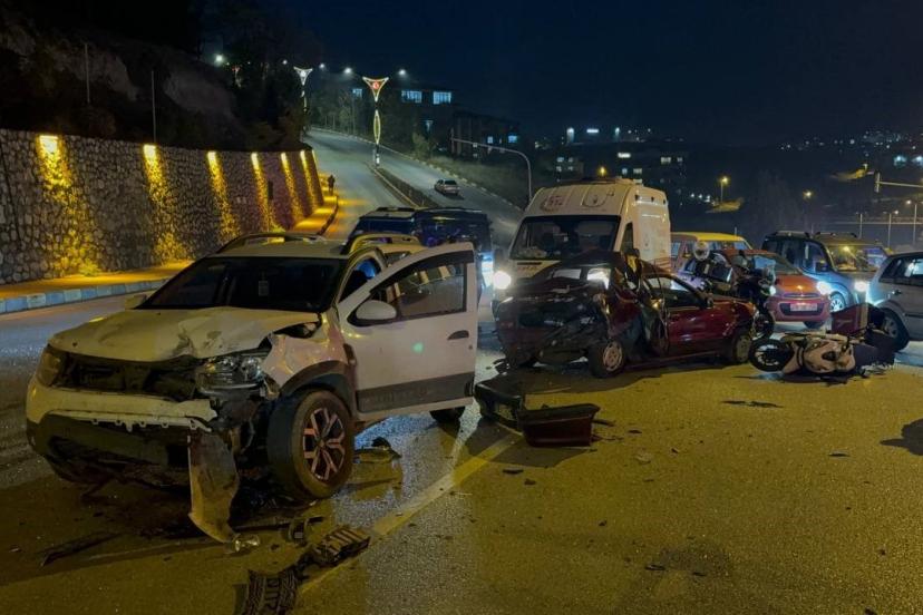 Karabük’te zincirleme kaza: 3 yaralı