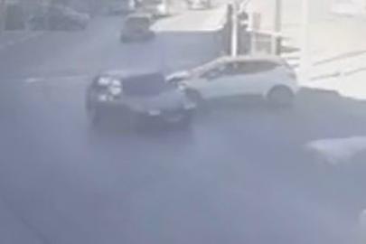 Karaman’da iki otomobil çarpıştı: 1 yaralı
