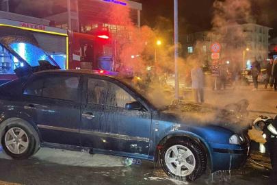 Karaman’da seyir halindeki otomobil alev alarak yandı