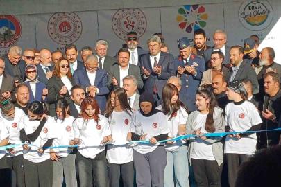 Kayseri Valisi Gökmen Çiçek: "ERVA Spor Okulları çığ gibi büyüyor"