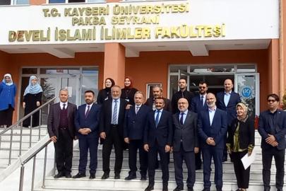 KAYÜ Develi Seyrani Kampüsü İslami İlimler Fakültesi’ne hayırseverden kütüphane bağışı