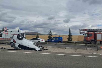 Kaza yapan araçtan fırlayan teker başka bir araca çarparak kazaya neden oldu