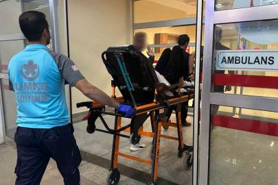 Kazara kendini bıçaklayan kadın yaralandı