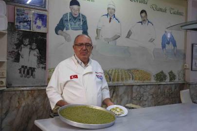 Kilis’in tescilli tatlısı Cennet Çamuru hafifliği ve lezzetiyle ilgi görüyor