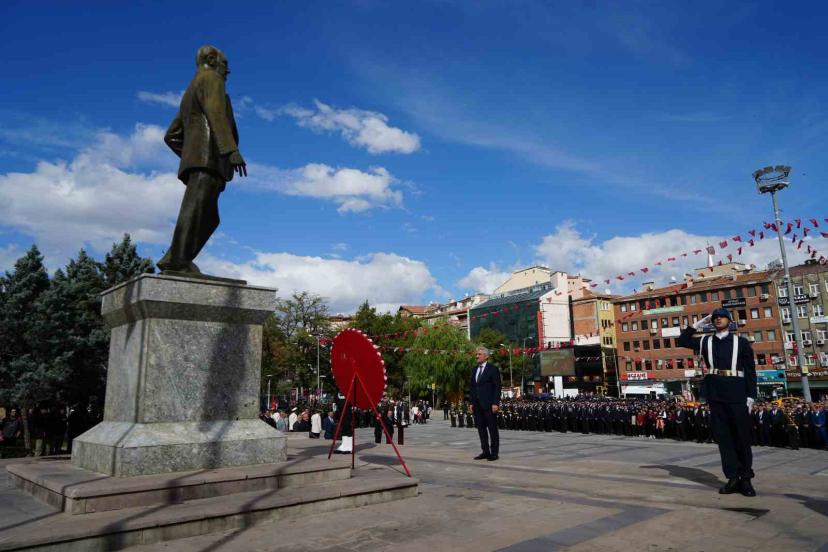 Kırıkkale’de Cumhuriyetin 102. yıl dönümü kutlanıyor
