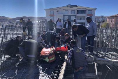 Kırılan pompa parçasının altında kalan işçi yaralandı