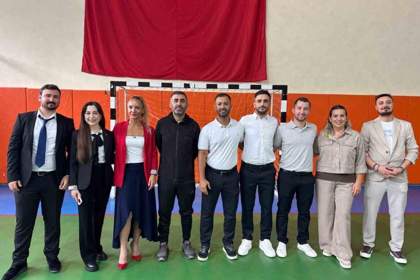 Kırkağaç’ta Cumhuriyet Bayramı coşkusu cimnastikle kutlandı