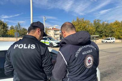 Kırşehir’de düzensiz göç operasyonu: 8 göçmen yakalandı