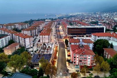 Körfez’de gece asfalt mesaisi