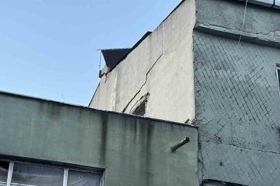 Küçükçekmece’de korkutan termosifon patlaması