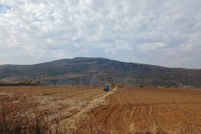 Kulp ilçesinde çiftçiler ekim mesaisine başladı