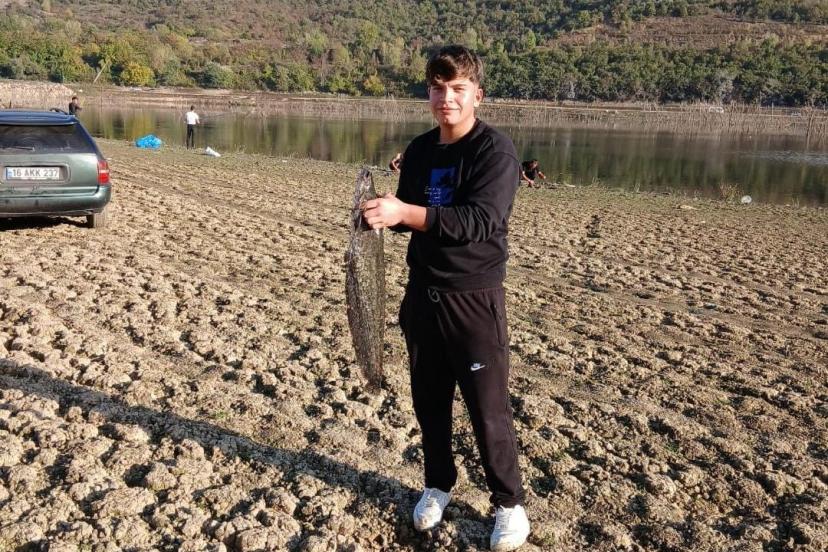 Kuruyan gölde yayın avı