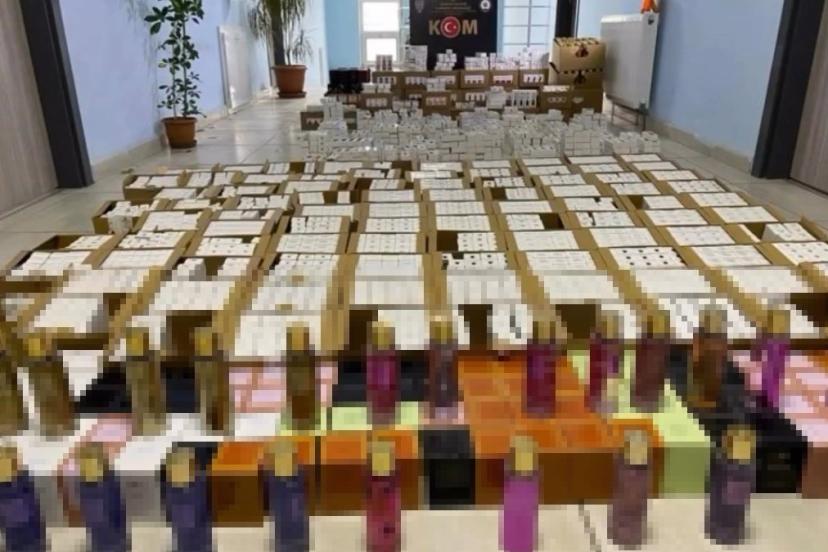 Kütahya’da 3 bin 755 şişe kaçak parfüm ele geçirildi