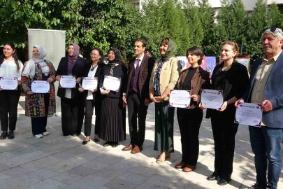 Kütahya’da "Düğünümüz Var" projesinde katılım belgeleri takdim edildi