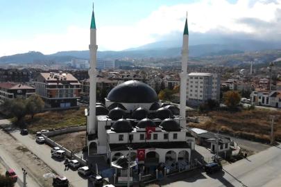 Kütahya’da Hira Camii ibadete açıldı