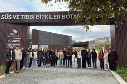 Liseli gençler sonbahar renklerini keşfetti