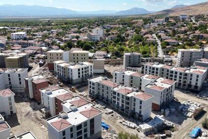 Malatya Akçadağ’da konut ve iş yeri inşaatlarında sona gelindi