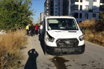 Malatya’da kamyonet ile elektrikli bisiklet çarpıştı: 2 yaralı