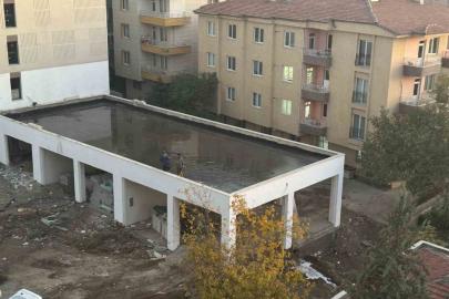 Malatya’da rezerv alandaki inşaat suyla doldu, tahliye için duvar delindi