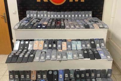 Mardin’de 15 milyon liralık kaçak cep telefonu ele geçirildi