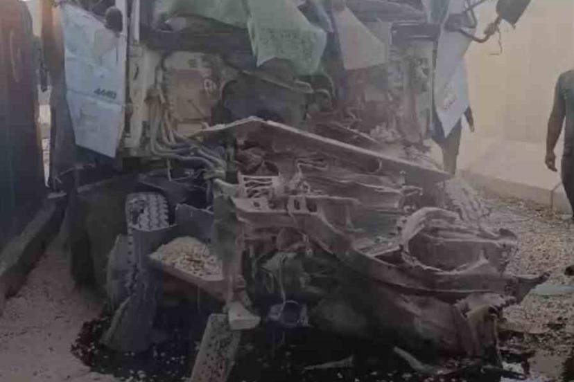 Mardin’de freni patlayan kamyon, hafriyat kamyonuna çarptı: 1 ölü