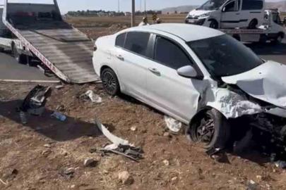 Mardin’de otomobil ile hafif ticari araç çarpıştı: 4 yaralı