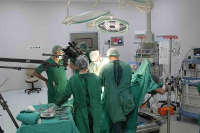 MEAH’ta 14 başarılı ameliyat canlı olarak gerçekleştirildi