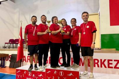 MEAH’tan masa tenisinde çifte başarı