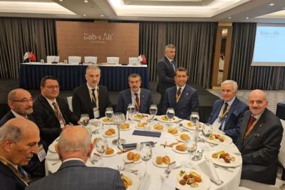 MEB Başkanı Tekin: "Sınavlarda yapay zeka destekli açık uçlu sorular olacak"