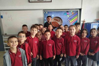 Mehmet Ahmet Genç İlkokulu’ndan öğrencilere çiğköfte sürprizi