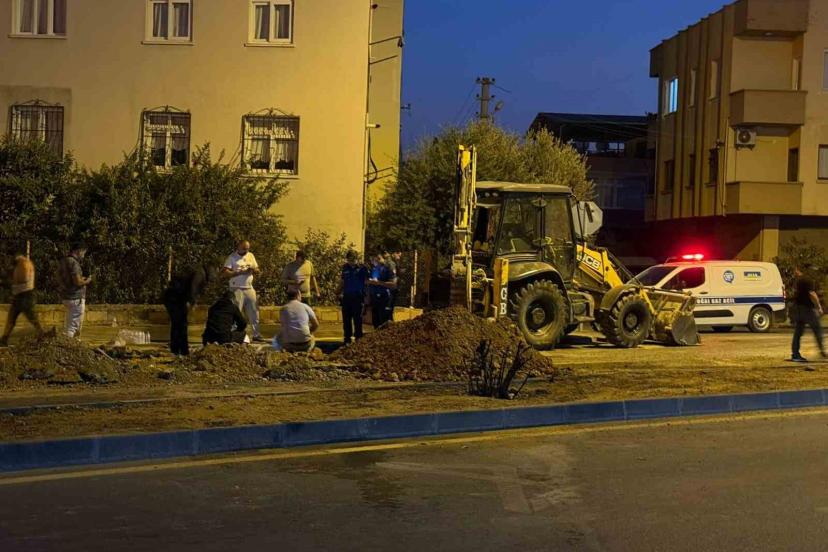Mersin’de internet çalışması için yapılan kazı doğalgaz borusuna zarar verdi: 2 yaralı