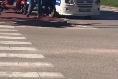 Minibüs şoförü ile motokurye birbirine girdi