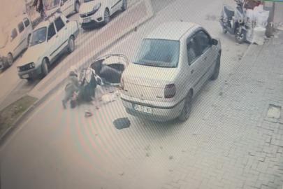 Motosiklet yayaya çarptı: 2 yaralı