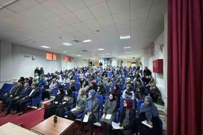 Müftü Şık, öğrencilerle bir araya geldi