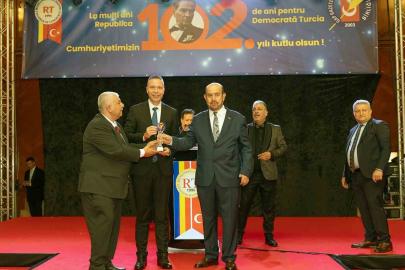 Muğla Valisi Akbıyık ‘Yılın Valisi’ seçildi