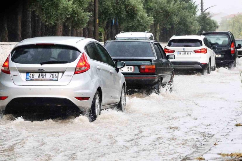 Muğla’nın 4 ilçesine sağanak yağış uyarısı