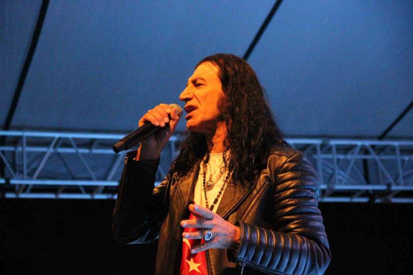 Murat Kekilli Çorumlu hayranlarını coşturdu