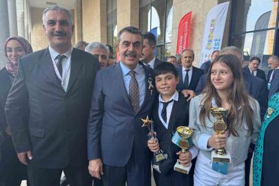 Muş Mevlana İmam Hatip Ortaokulundan Türkiye birinciliği