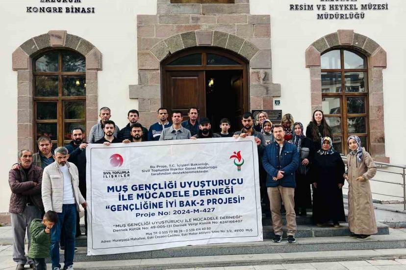 Muşlu gençler, Erzurum’un tarihi ve kültürel mekanlarını gezdi