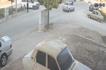 Okul servisinden indikten sonra otomobilin çarptığı lise öğrencisi ağır yaralandı